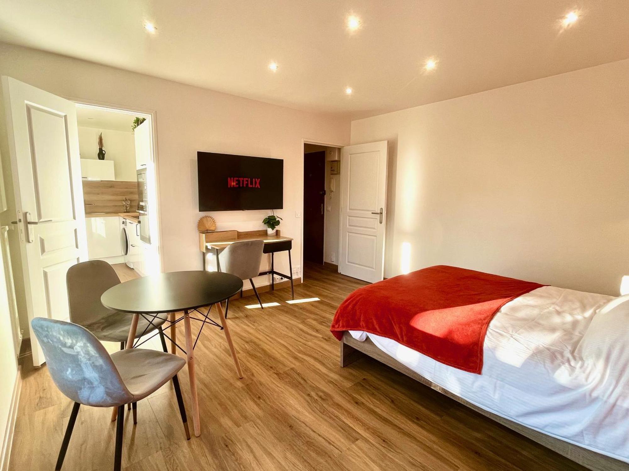 Charmant Studio + Parking Prive Caen Extérieur photo
